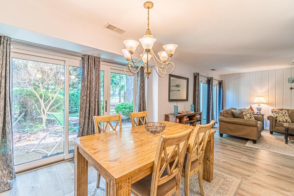 Вілла Pet Friendly! 503 Plantation Club Walk To Pool Sleeps 6 Sea Pines Гілтон-Гед-Айленд Екстер'єр фото